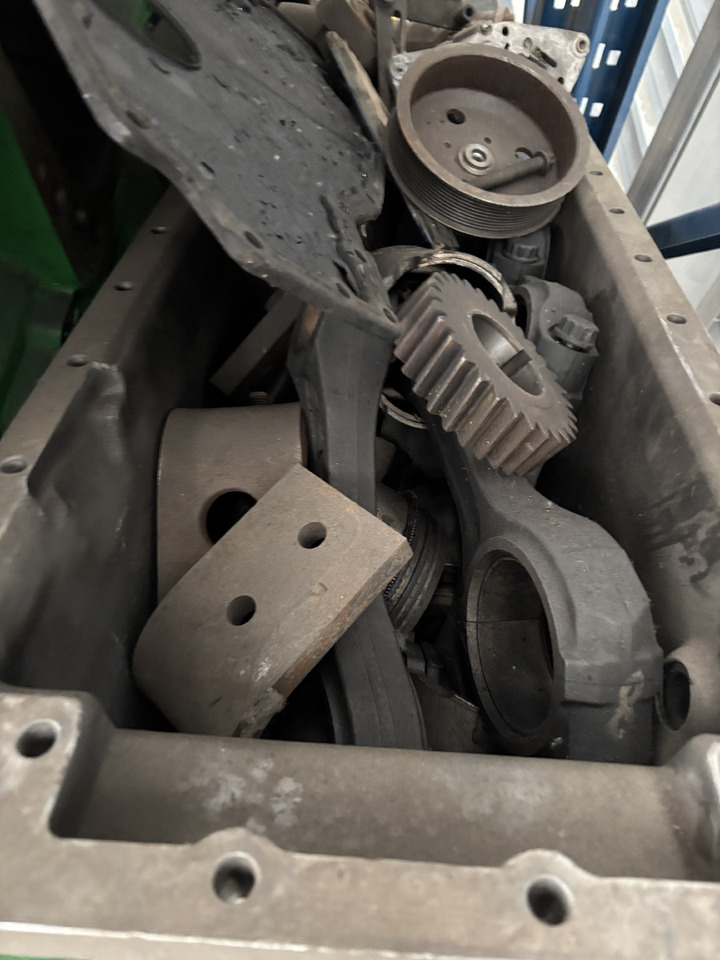 John Deere 6125 Silnik Blok CZĘŚCI R517076 R518736 R518737 - Motor şi piese pentru Utilaje agricole: Foto 2 John Deere 6125 Silnik Blok CZĘŚCI R517076 R518736 R518737 - Motor şi piese pentru Utilaje agricole: Foto 2