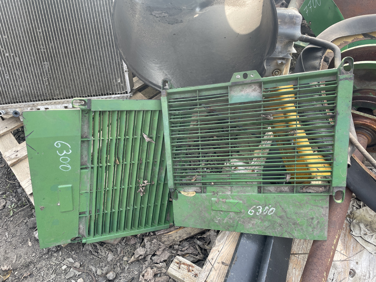 John Deere 6300 - kratka - Grilă pentru Utilaje agricole: Foto 1 John Deere 6300 - kratka - Grilă pentru Utilaje agricole: Foto 1