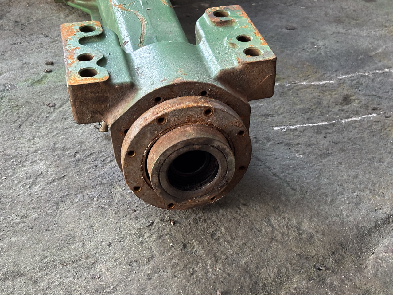 John Deere 7RXXX 7R330 7R 330 Obudowa przedniej osi R319072 R288788 - Axă față pentru Utilaje agricole: Foto 4 John Deere 7RXXX 7R330 7R 330 Obudowa przedniej osi R319072 R288788 - Axă față pentru Utilaje agricole: Foto 4