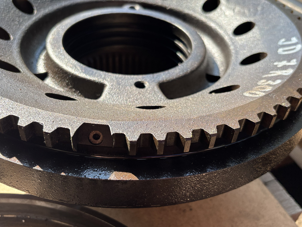 John Deere 7RXXX 7R330 7R 330 Piasta przedniego mostu TA27517 - Butuc pentru Utilaje agricole: Foto 4 John Deere 7RXXX 7R330 7R 330 Piasta przedniego mostu TA27517 - Butuc pentru Utilaje agricole: Foto 4