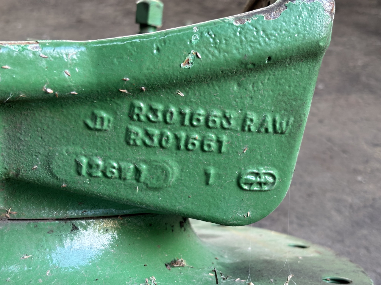 John Deere 7RXXX 7R330 7R 330 Zwrotnica Przegub Piasta R301661 RE592905 R135866 - Fuzeta pentru Utilaje agricole: Foto 4 John Deere 7RXXX 7R330 7R 330 Zwrotnica Przegub Piasta R301661 RE592905 R135866 - Fuzeta pentru Utilaje agricole: Foto 4