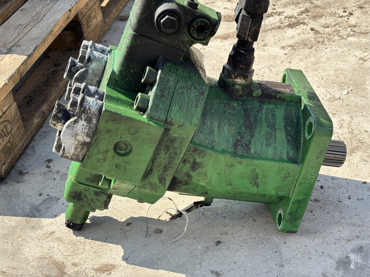 John Deere 8200 8400 8600 9500 9800 Hydromotor AXE78687 - Motor hidraulic pentru Utilaje agricole: Foto 4 John Deere 8200 8400 8600 9500 9800 Hydromotor AXE78687 - Motor hidraulic pentru Utilaje agricole: Foto 4