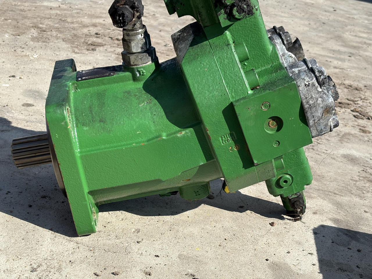John Deere 8200 8400 8600 9500 9800 Hydromotor AXE78687 - Motor hidraulic pentru Utilaje agricole: Foto 1 John Deere 8200 8400 8600 9500 9800 Hydromotor AXE78687 - Motor hidraulic pentru Utilaje agricole: Foto 1