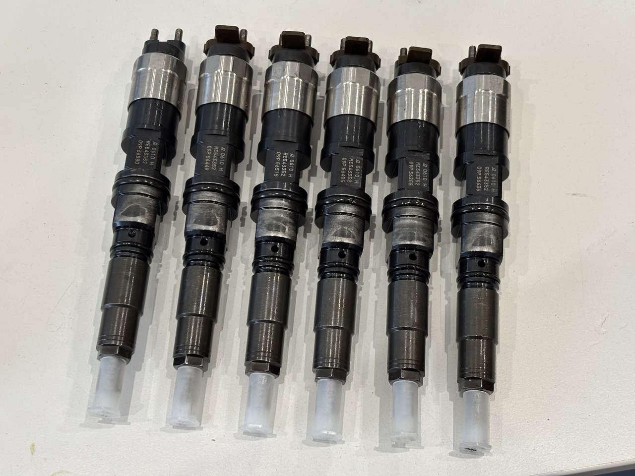 John Deere 9.0L HPCR RE543352 Wtryskiwacz Wtryskiwacze 095000-0610 RE543605 0610 PO REGENERACJI - Injector pentru Utilaje agricole: Foto 1 John Deere 9.0L HPCR RE543352 Wtryskiwacz Wtryskiwacze 095000-0610 RE543605 0610 PO REGENERACJI - Injector pentru Utilaje agricole: Foto 1