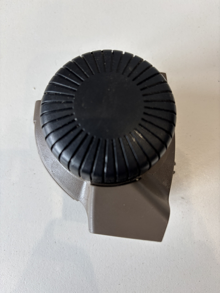 John Deere seria 6000 7000 8000 R - pokrętło sterowanie zaczepem tylnym RE584123 - Cabină și interior pentru Utilaje agricole: Foto 2 John Deere seria 6000 7000 8000 R - pokrętło sterowanie zaczepem tylnym RE584123 - Cabină și interior pentru Utilaje agricole: Foto 2