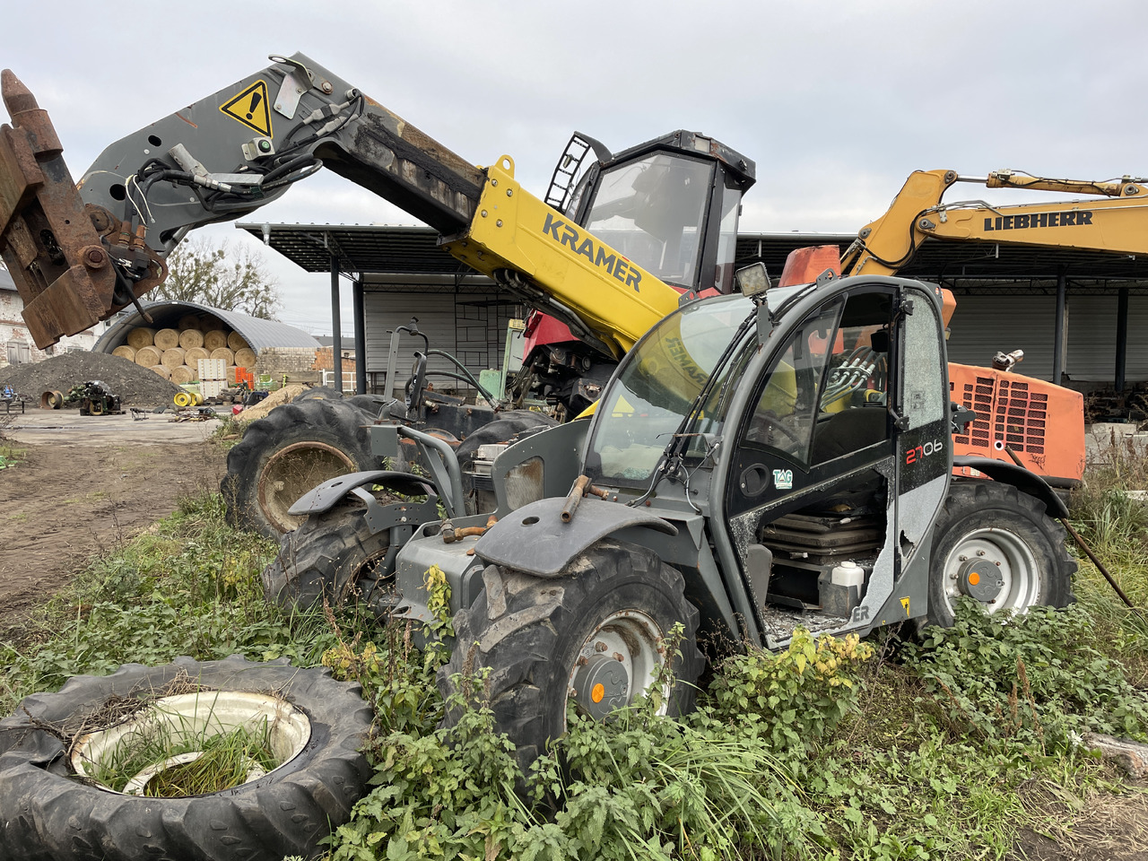 Kramer 2706 ładowarka części - kabina drzwi szyby błotniki - Uşă și piese pentru Utilaje agricole: Foto 1 Kramer 2706 ładowarka części - kabina drzwi szyby błotniki - Uşă și piese pentru Utilaje agricole: Foto 1