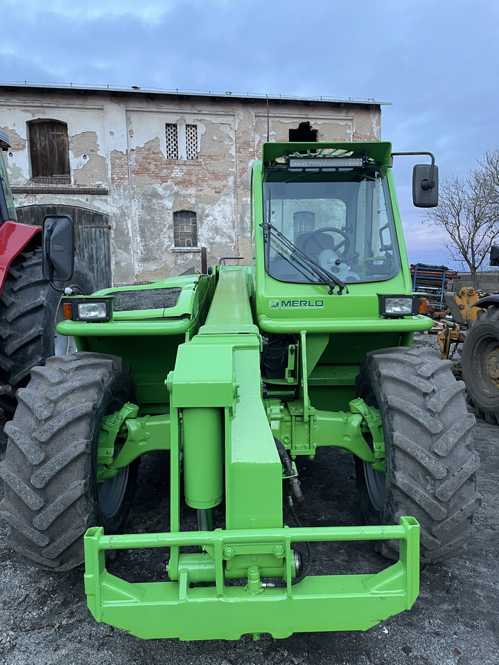 Ładowarka teleskopowa Merlo Turbofarmer P34.7 Plus 2009r. - Stivuitor telescopic: Foto 2 Ładowarka teleskopowa Merlo Turbofarmer P34.7 Plus 2009r. - Stivuitor telescopic: Foto 2