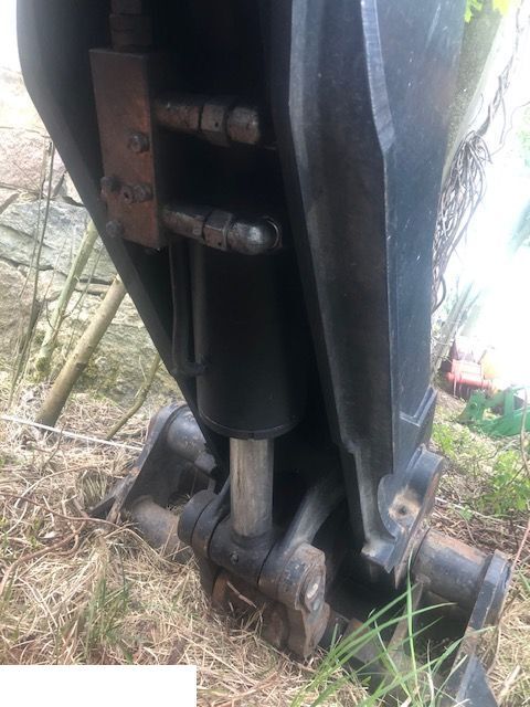 Manitou 630 - Siłownik Wychyłu Poziomowania - Cilindru hidraulic pentru Utilaje agricole: Foto 1 Manitou 630 - Siłownik Wychyłu Poziomowania - Cilindru hidraulic pentru Utilaje agricole: Foto 1