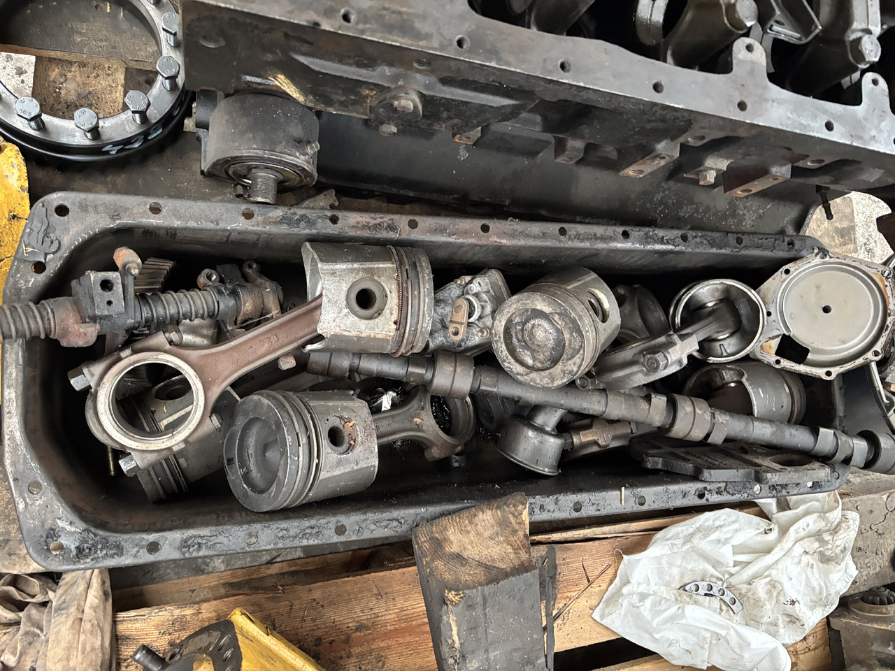 Massey Ferguson 7256 Silnik MT42595 CNT10283 Blok Tłok Wał CZĘŚCI - Motor şi piese pentru Utilaje agricole: Foto 1 Massey Ferguson 7256 Silnik MT42595 CNT10283 Blok Tłok Wał CZĘŚCI - Motor şi piese pentru Utilaje agricole: Foto 1