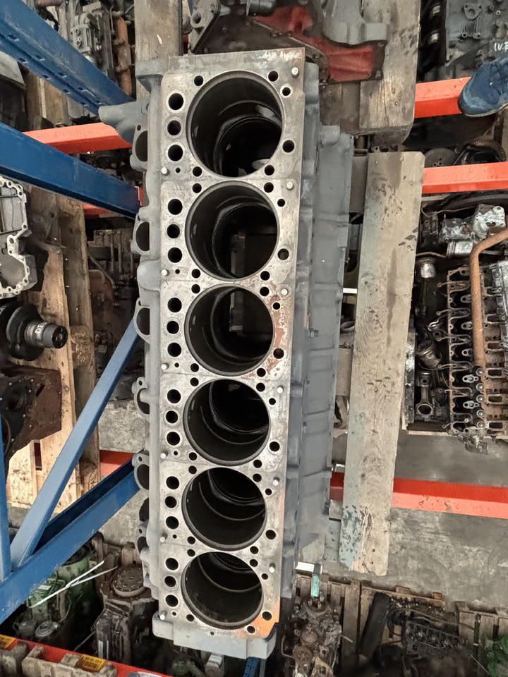 Mercedes Benz OM457LA Blok silnika A4570110501 - Blocul cilindrilor pentru Utilaje agricole: Foto 3 Mercedes Benz OM457LA Blok silnika A4570110501 - Blocul cilindrilor pentru Utilaje agricole: Foto 3