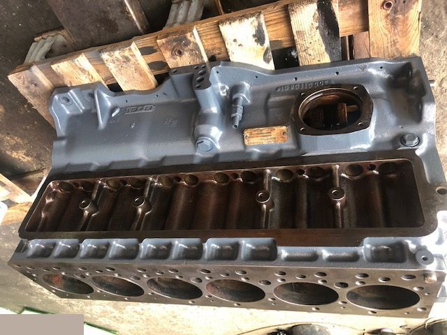 Mercedes om 366 la - Blok Cylindrów - Blocul cilindrilor pentru Utilaje agricole: Foto 1 Mercedes om 366 la - Blok Cylindrów - Blocul cilindrilor pentru Utilaje agricole: Foto 1