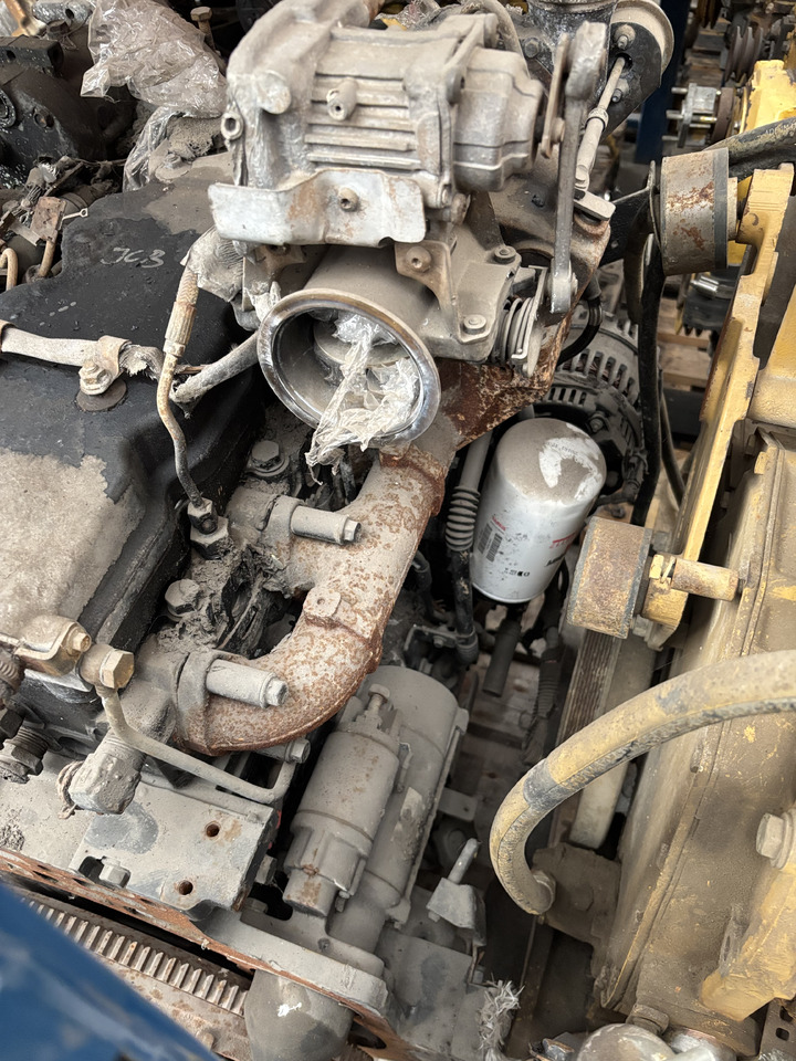 New Holland Case Iveco JCB CNH F4DFE4133 F4DFE4133*B00 Silnik CZĘŚCI - Motor şi piese pentru Utilaje agricole: Foto 5 New Holland Case Iveco JCB CNH F4DFE4133 F4DFE4133*B00 Silnik CZĘŚCI - Motor şi piese pentru Utilaje agricole: Foto 5