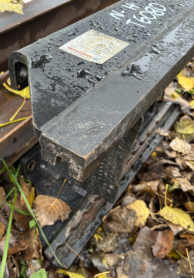 New Holland T6080 Rama Zaczepu Szyna Sauermann HS 78-NH HS 780-NH - Caroserie și exterior pentru Utilaje agricole: Foto 2 New Holland T6080 Rama Zaczepu Szyna Sauermann HS 78-NH HS 780-NH - Caroserie și exterior pentru Utilaje agricole: Foto 2