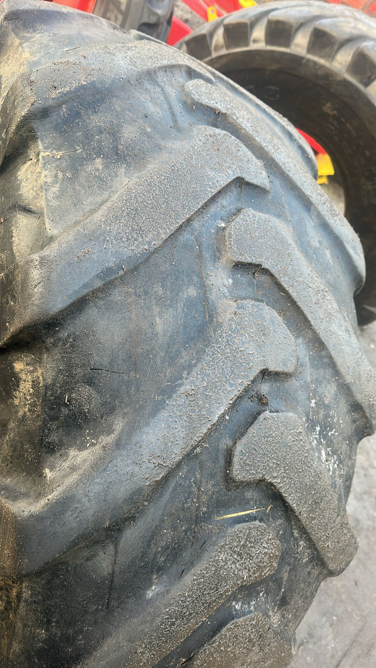 Opona Alliance 500/70R24 500 70 24 AGRO INDUSTRIAL 580 (19.5 LR 24) - Anvelopă: Foto 2 Opona Alliance 500/70R24 500 70 24 AGRO INDUSTRIAL 580 (19.5 LR 24) - Anvelopă: Foto 2