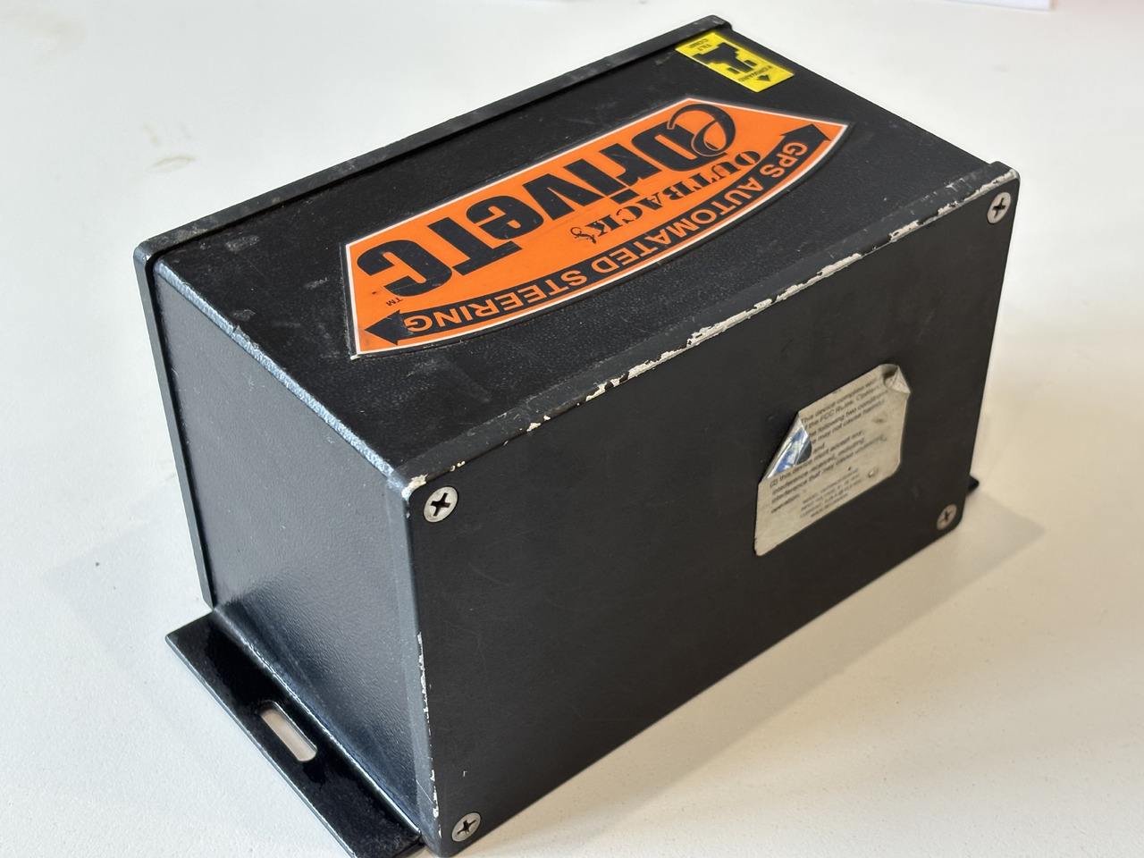 Outback eDrive GPS System Automatycznego Kierowania John Deere Claas - Sistem de navigare pentru Utilaje agricole: Foto 2 Outback eDrive GPS System Automatycznego Kierowania John Deere Claas - Sistem de navigare pentru Utilaje agricole: Foto 2