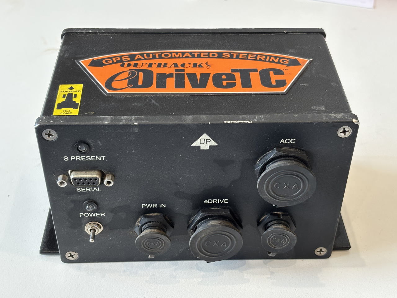 Outback eDrive GPS System Automatycznego Kierowania John Deere Claas - Sistem de navigare pentru Utilaje agricole: Foto 1 Outback eDrive GPS System Automatycznego Kierowania John Deere Claas - Sistem de navigare pentru Utilaje agricole: Foto 1