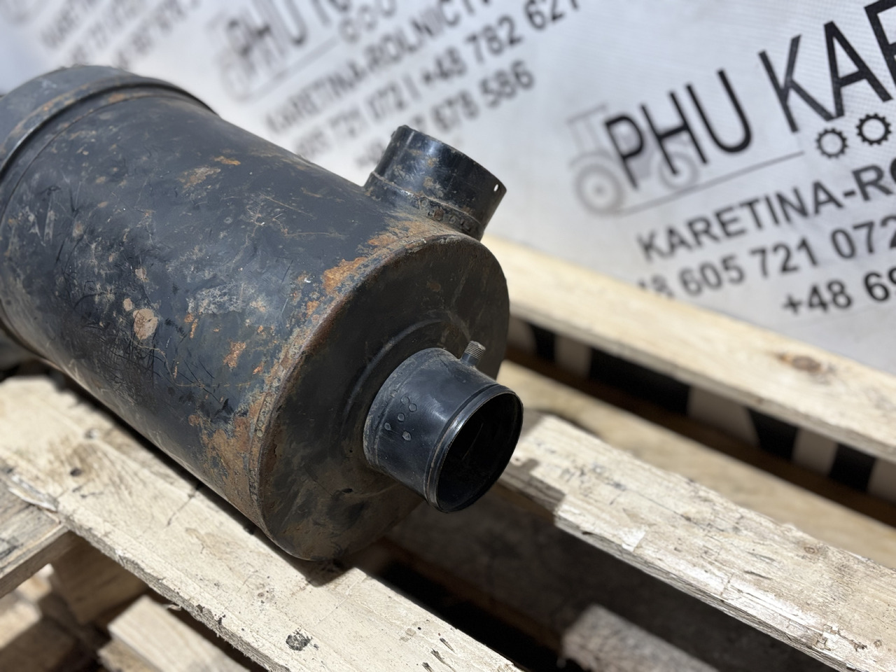 PERKINS Obudowa Filtra Powietrza - Filtru de aer pentru Utilaje constructii: Foto 3 PERKINS Obudowa Filtra Powietrza - Filtru de aer pentru Utilaje constructii: Foto 3