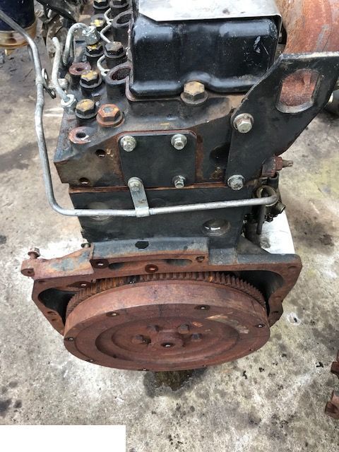 Perkins 1004.4 , Perkins AQ31424 - CZĘŚCI - Motor şi piese pentru Utilaje agricole: Foto 4 Perkins 1004.4 , Perkins AQ31424 - CZĘŚCI - Motor şi piese pentru Utilaje agricole: Foto 4