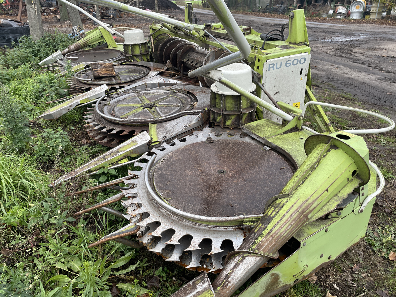 Claas RU600 - niecka ślimaka 0009906601 - Piesă de schimb pentru Heder de recoltat porumb: Foto 2 Claas RU600 - niecka ślimaka 0009906601 - Piesă de schimb pentru Heder de recoltat porumb: Foto 2