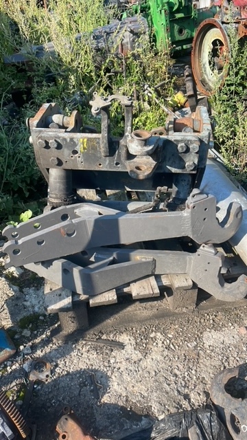 FENDT FARMER turbomatic przedni podnośnik TUZ - Piesă de schimb pentru Tractor agricol: Foto 1 FENDT FARMER turbomatic przedni podnośnik TUZ - Piesă de schimb pentru Tractor agricol: Foto 1