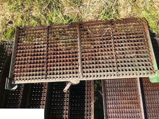 John Deere 1075 - Sito - Piesă de schimb pentru Combină de recoltat cereale: Foto 3 John Deere 1075 - Sito - Piesă de schimb pentru Combină de recoltat cereale: Foto 3