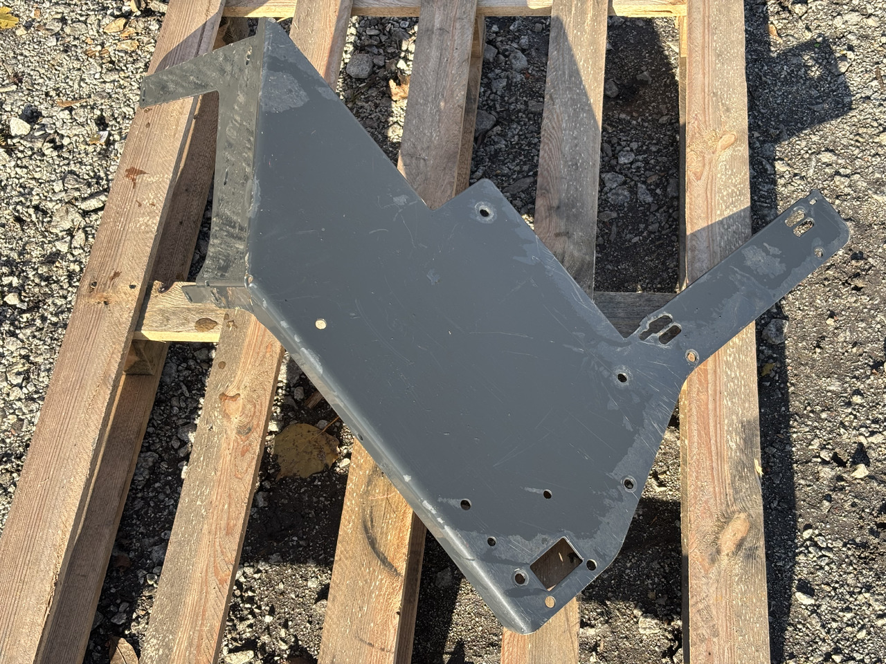 Pottinger Jumbo 7450 Przyczepa Samozbierająca - Obudowa Osłona Klapa Mocowanie - Caroserie și exterior pentru Utilaje agricole: Foto 2 Pottinger Jumbo 7450 Przyczepa Samozbierająca - Obudowa Osłona Klapa Mocowanie - Caroserie și exterior pentru Utilaje agricole: Foto 2