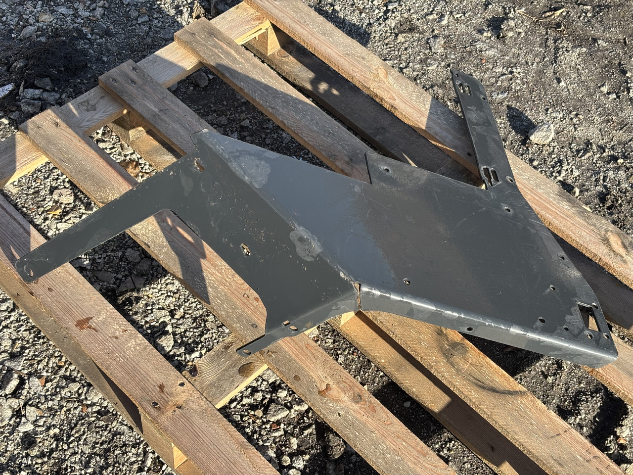 Pottinger Jumbo 7450 Przyczepa Samozbierająca - Obudowa Osłona Klapa Mocowanie - Caroserie și exterior pentru Utilaje agricole: Foto 1 Pottinger Jumbo 7450 Przyczepa Samozbierająca - Obudowa Osłona Klapa Mocowanie - Caroserie și exterior pentru Utilaje agricole: Foto 1