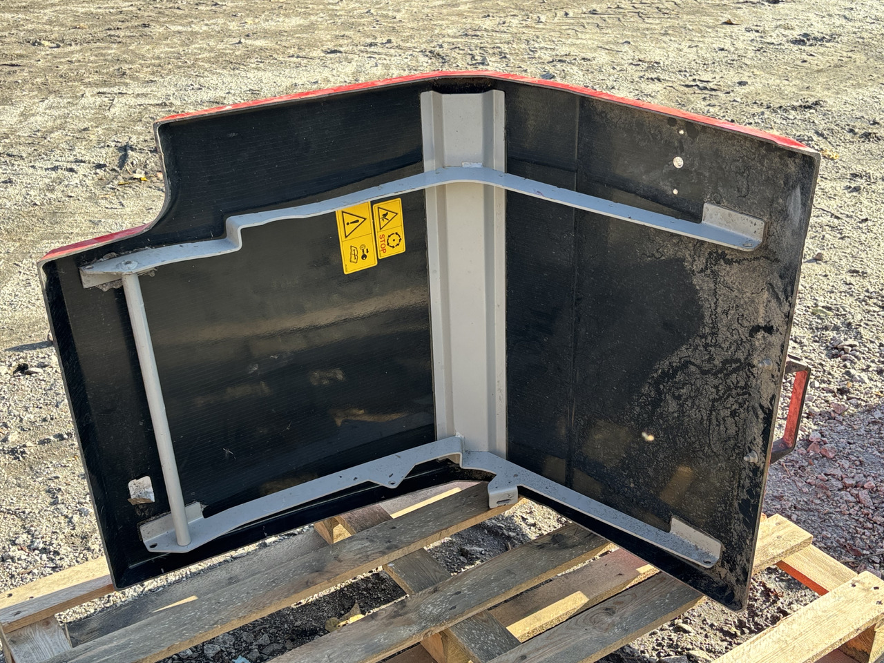 Pottinger Jumbo 7450 Przyczepa Samozbierająca - Obudowa Osłona Klapa - Caroserie și exterior pentru Utilaje agricole: Foto 2 Pottinger Jumbo 7450 Przyczepa Samozbierająca - Obudowa Osłona Klapa - Caroserie și exterior pentru Utilaje agricole: Foto 2