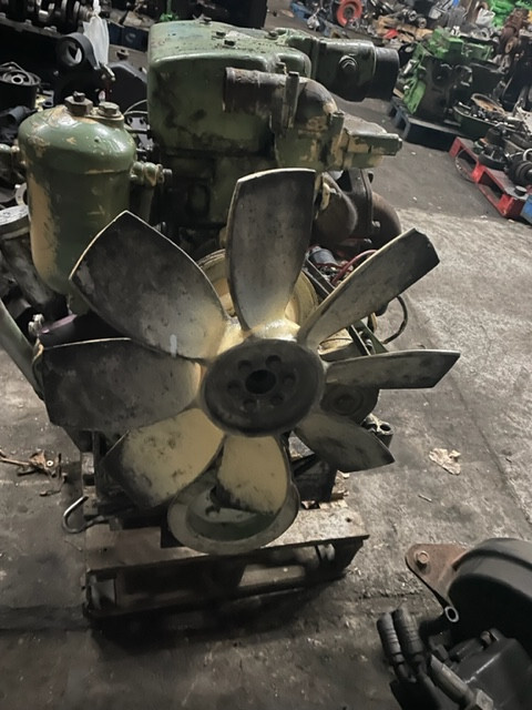 Silnik Mercedes om 314 , om314 , om314.1 - Motor pentru Utilaje agricole: Foto 4 Silnik Mercedes om 314 , om314 , om314.1 - Motor pentru Utilaje agricole: Foto 4