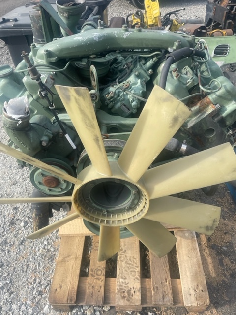 Silnik mercedes OM421 , 198kw - Motor pentru Utilaje agricole: Foto 3 Silnik mercedes OM421 , 198kw - Motor pentru Utilaje agricole: Foto 3