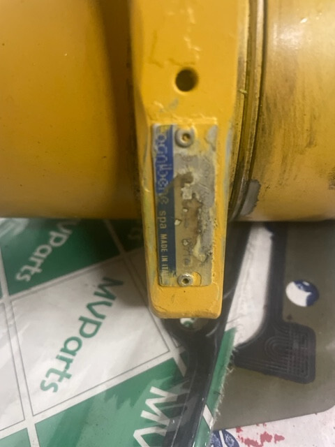 Siłownik skrętu Cat th360 , th330 , th220 - Cilindru hidraulic pentru Stivuitor telescopic: Foto 3 Siłownik skrętu Cat th360 , th330 , th220 - Cilindru hidraulic pentru Stivuitor telescopic: Foto 3