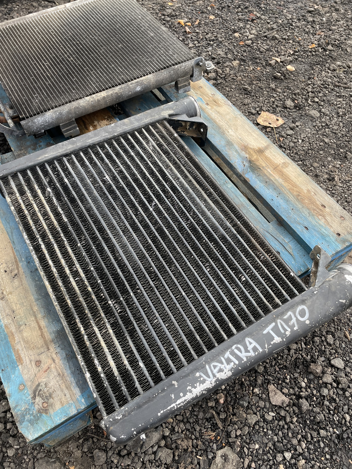 Valtra T170 - chłodnica V34414710 - Radiator pentru Utilaje agricole: Foto 1 Valtra T170 - chłodnica V34414710 - Radiator pentru Utilaje agricole: Foto 1