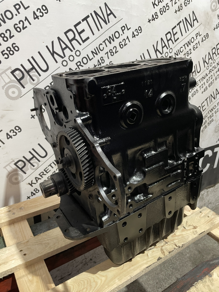 Yanmar 3TNV84 - silnik głowica + blok - Motor şi piese pentru Utilaje agricole: Foto 3 Yanmar 3TNV84 - silnik głowica + blok - Motor şi piese pentru Utilaje agricole: Foto 3