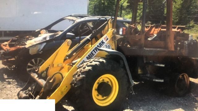 Yanmar V80 - Obudowa Mostu - Punte şi piese pentru Utilaje agricole: Foto 4 Yanmar V80 - Obudowa Mostu - Punte şi piese pentru Utilaje agricole: Foto 4