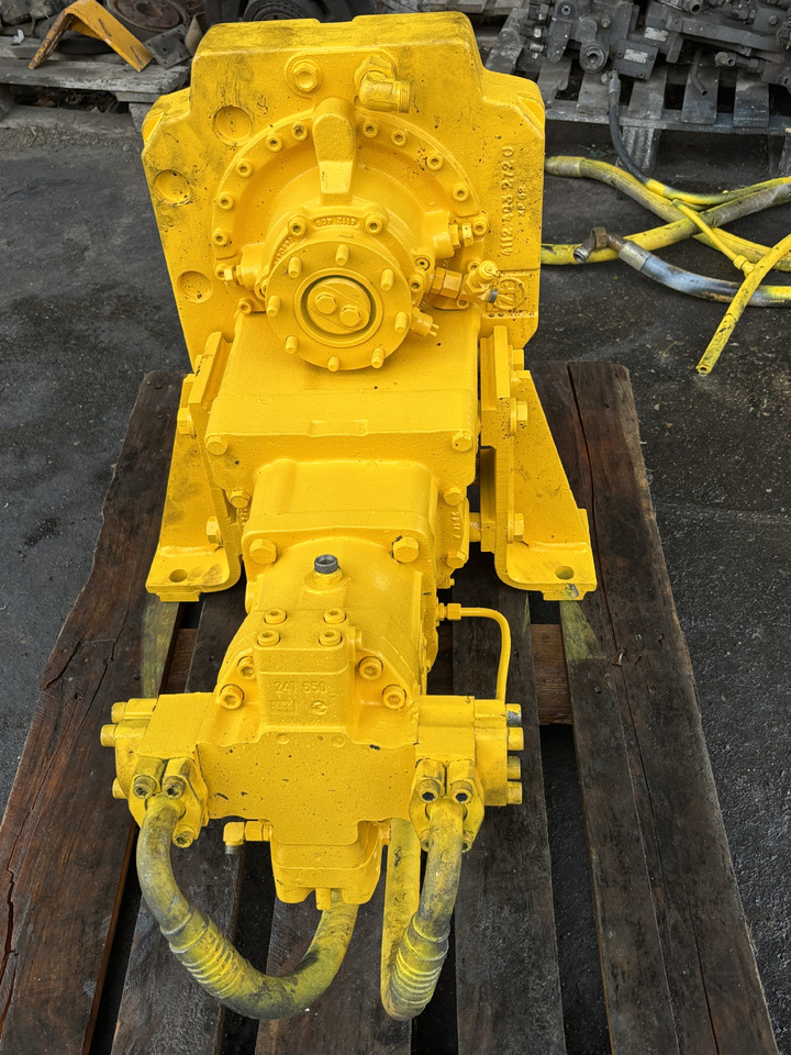 ZF ZF-3 3AVG-210 AVG 210 L531-L544 Skrzynia Biegów Liebherr L541 - Cutie de viteze pentru Utilaje agricole: Foto 2 ZF ZF-3 3AVG-210 AVG 210 L531-L544 Skrzynia Biegów Liebherr L541 - Cutie de viteze pentru Utilaje agricole: Foto 2