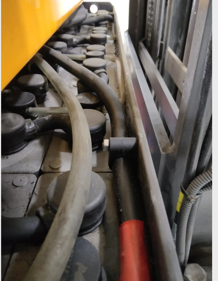 Atlet UMS90626/01 - Stivuitor cu catarg retractabil: Foto 4 Atlet UMS90626/01 - Stivuitor cu catarg retractabil: Foto 4