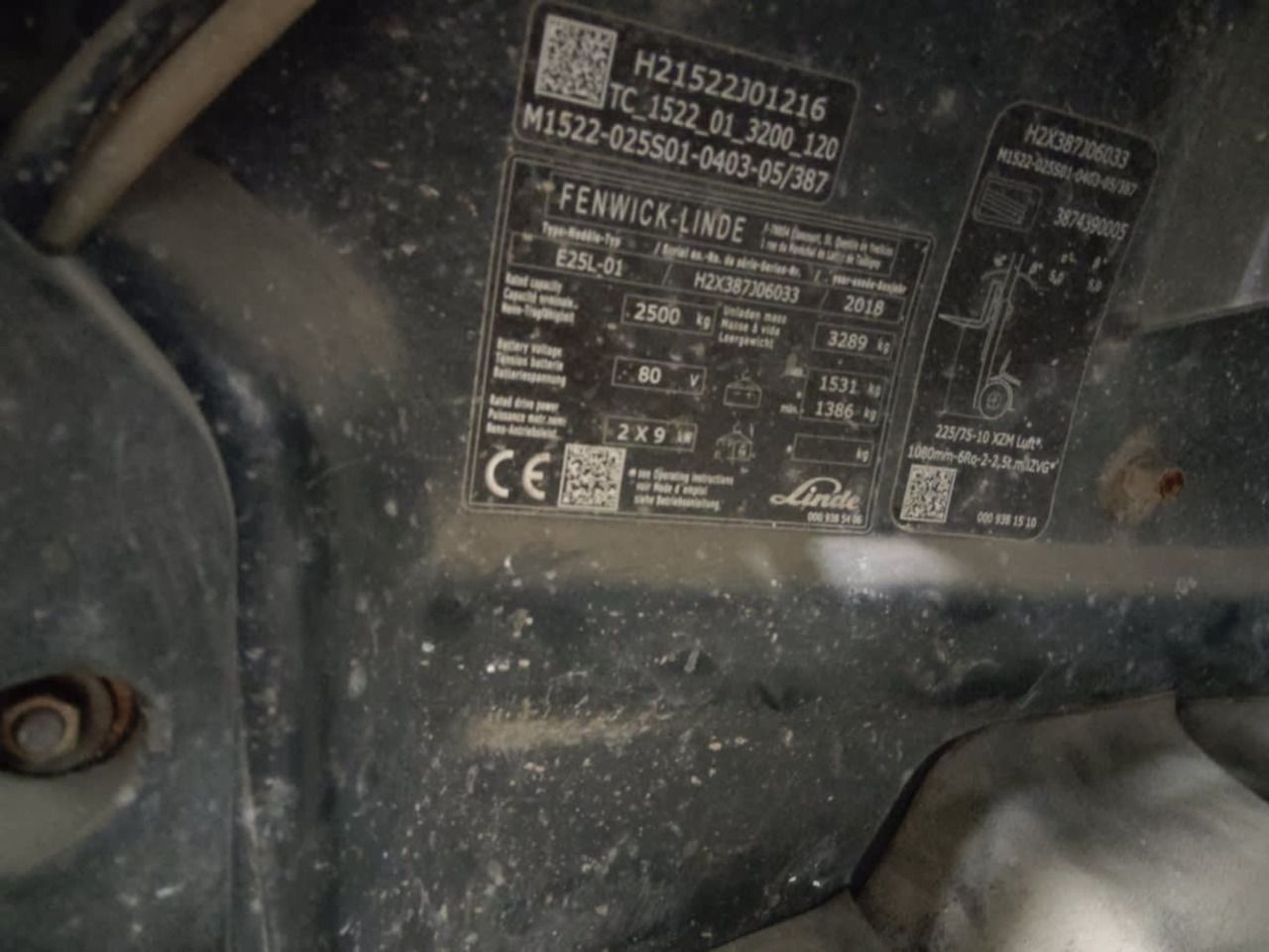 Linde E25L-01 - Electrostivuitor: Foto 2 Linde E25L-01 - Electrostivuitor: Foto 2