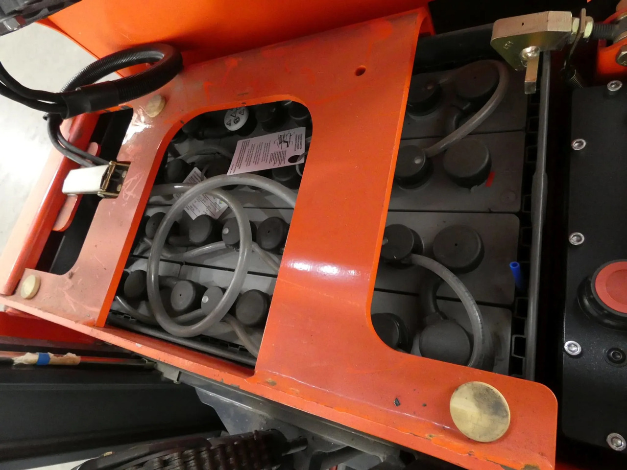 Linde L12LS - Transpalet la mare înălţime: Foto 4 Linde L12LS - Transpalet la mare înălţime: Foto 4