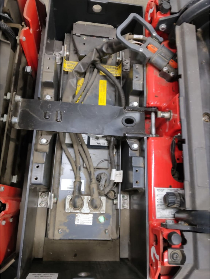 Linde N20/LiIon - Stivuitorul selector: Foto 5 Linde N20/LiIon - Stivuitorul selector: Foto 5
