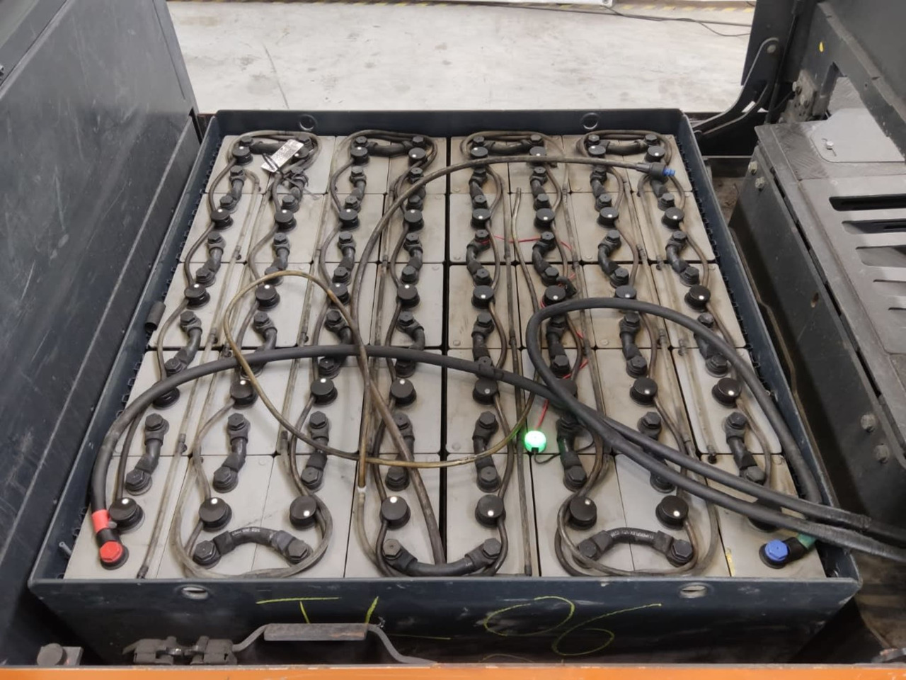 Linde P250 - Tractor electric: Foto 4 Linde P250 - Tractor electric: Foto 4