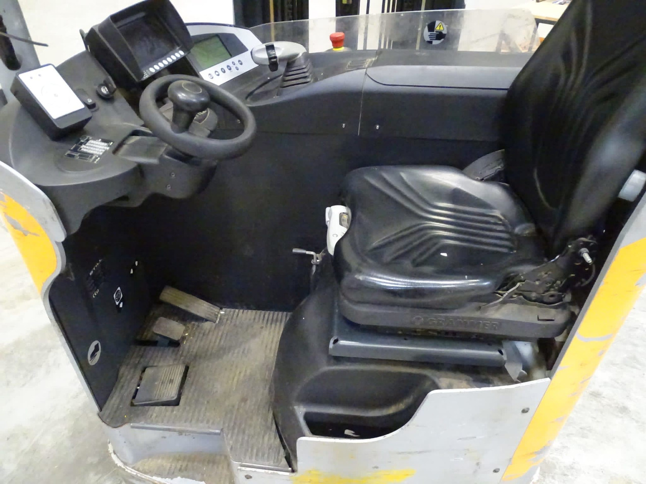 STILL FM-X17 - Stivuitor cu catarg retractabil: Foto 3 STILL FM-X17 - Stivuitor cu catarg retractabil: Foto 3