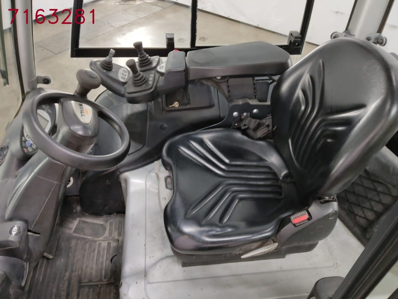 STILL RX60-35 - Electrostivuitor: Foto 3 STILL RX60-35 - Electrostivuitor: Foto 3