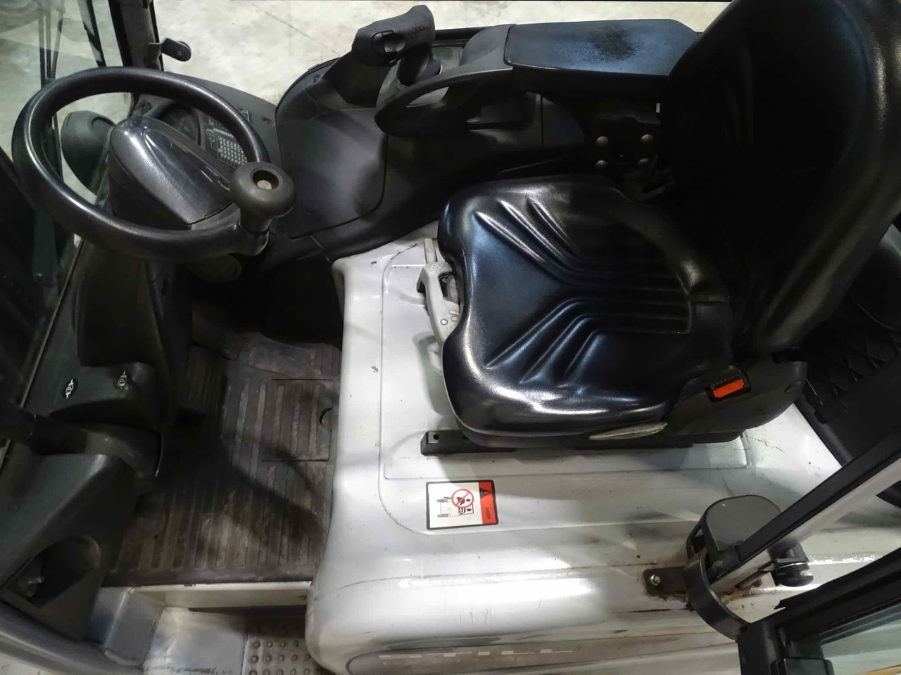 STILL RX60-35 - Electrostivuitor: Foto 3 STILL RX60-35 - Electrostivuitor: Foto 3