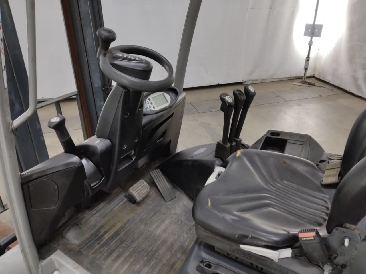 STILL RX70-25T - Stivuitor GPL: Foto 3 STILL RX70-25T - Stivuitor GPL: Foto 3