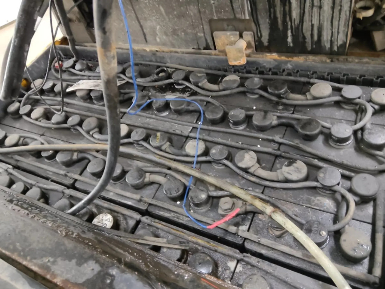 Toyota 7FBMF25 - Electrostivuitor: Foto 4 Toyota 7FBMF25 - Electrostivuitor: Foto 4