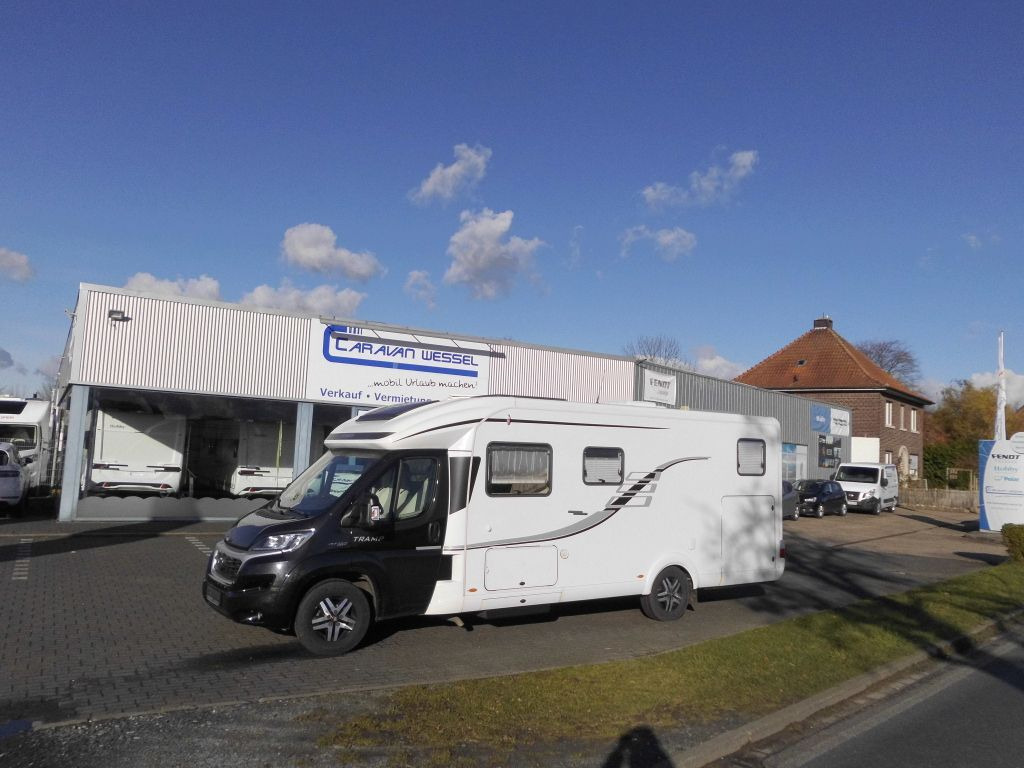 HYMER / ERIBA / HYMERCAR Tramp SL 704 Hubstützen, Solar, AHK uvm++++ - Autorulotă semi-integrată: Foto 3 HYMER / ERIBA / HYMERCAR Tramp SL 704 Hubstützen, Solar, AHK uvm++++ - Autorulotă semi-integrată: Foto 3