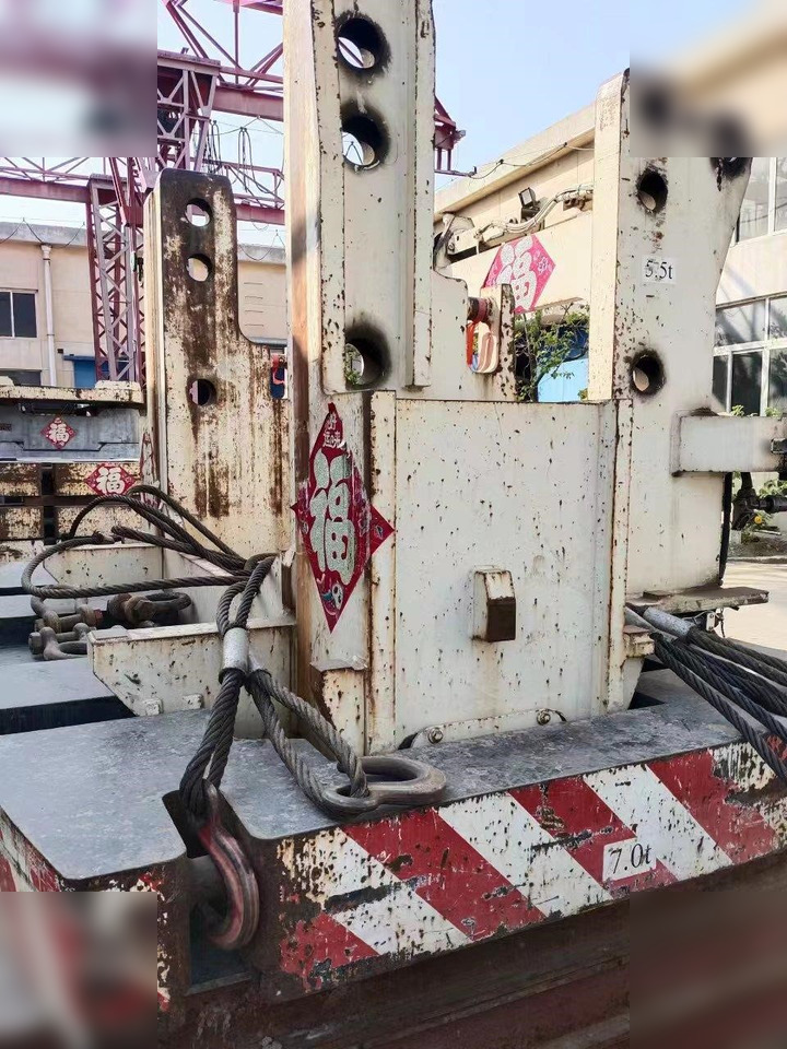 Macara tot teren 2009 DEMAG AC 350-1: Foto 9 Macara tot teren 2009 DEMAG AC 350-1: Foto 9