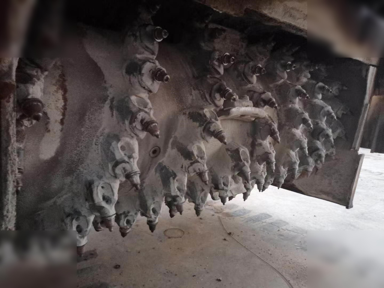 Utilaje pentru frezare 2011 CATERPILLAR PM-200: Foto 6 Utilaje pentru frezare 2011 CATERPILLAR PM-200: Foto 6