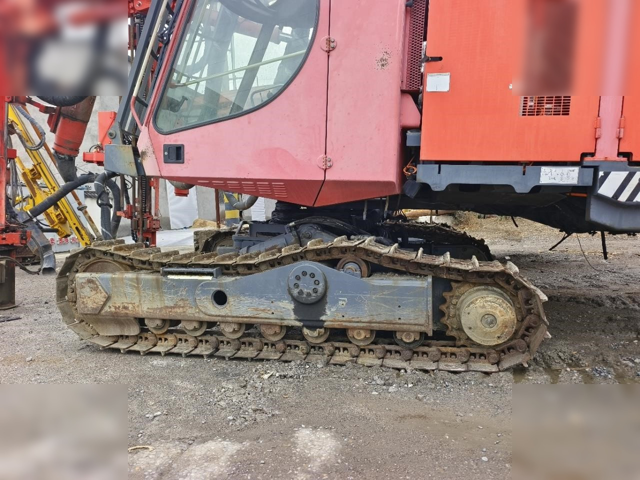 2011 SANDVIK DX800 - Maşină de foraj: Foto 3 2011 SANDVIK DX800 - Maşină de foraj: Foto 3