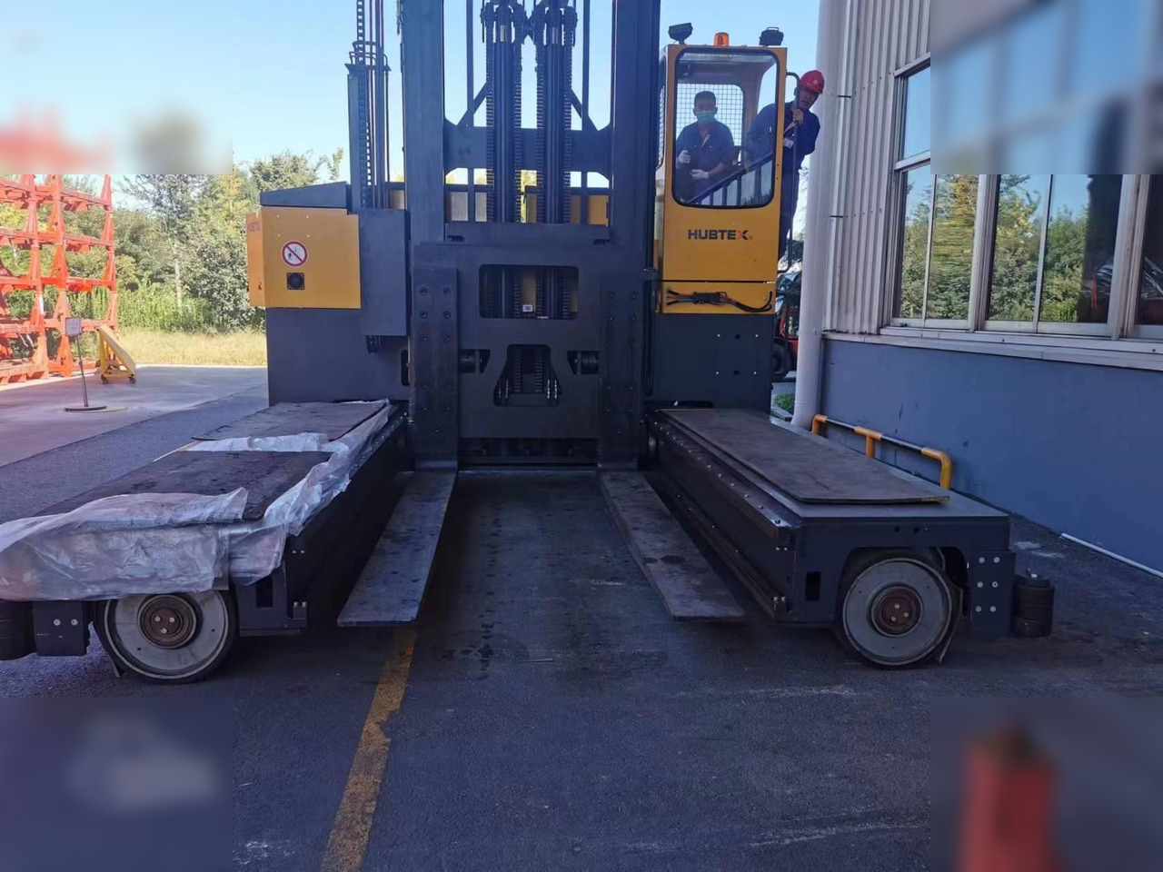 2017 HUBTEX MQ130 - Stivuitor lateral: Foto 3 2017 HUBTEX MQ130 - Stivuitor lateral: Foto 3